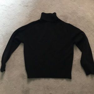 Lush black 4-ply Scottish cashmere turtleneck